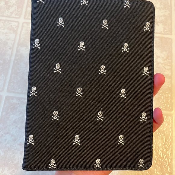 Ralph Lauren Rugby Skull and Crossbones Fabric Folding Travel Frame - Size 5 x 7 - Picture 5 of 5